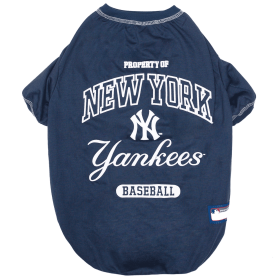 New York Yankees Tee Shirt (Size: SM)