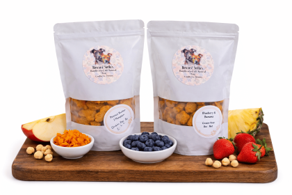Roscoe & Stella's Premium Grain-Free Handcrafted Dog Treats (Option: Blueberry & Strawberry)